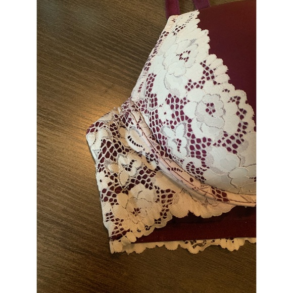 Torrid Microfiber & Lace Push-up Plunge Bra 40DD - Picture 4 of 10